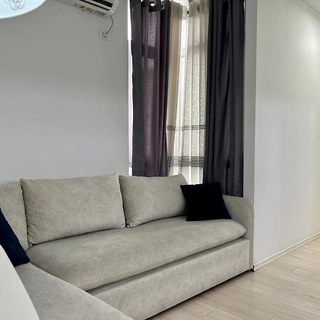 A&X Lovely And Central Apartment - 24H Self Check-In Tirana Exterior foto